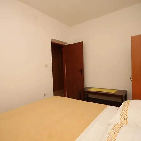 Apartment Razanj 7517b